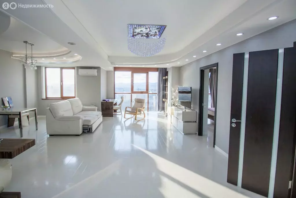 2-комнатная квартира: Южно-Сахалинск, Коммунистический проспект, 31Б/1 ... - Фото 2