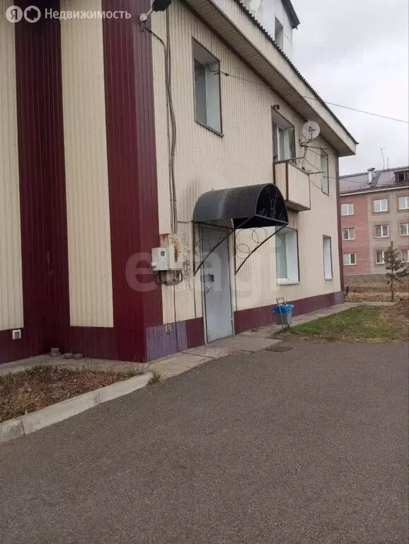 3-комнатная квартира: Черногорск, улица Ленина, 46 (79 м) - Фото 1