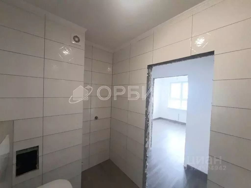 2-к кв. Тюменская область, Тюмень Рощино мкр, ул. Александра ... - Фото 1