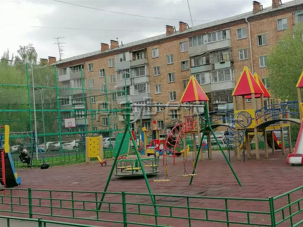 2-комнатная квартира: Красноярск, Парашютная улица, 74 (40 м) - Фото 0
