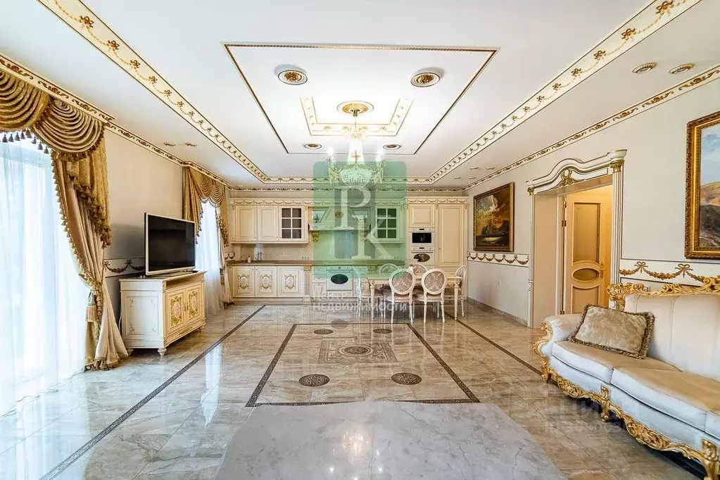 2-к кв. Севастополь ул. Железнякова, 17А (125.2 м) - Фото 0