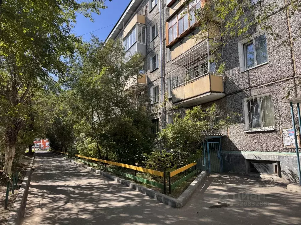 3-к кв. Бурятия, Улан-Удэ ул. Цыбикова, 4 (62.0 м) - Фото 1