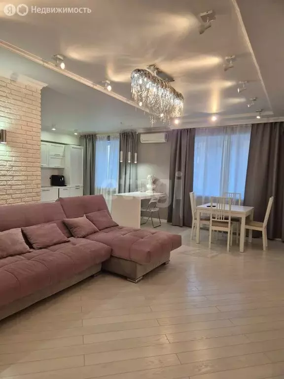 2-комнатная квартира: Казань, улица Баки Урманче, 1 (73 м) - Фото 2