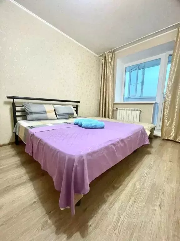 2-к кв. Волгоградская область, Волгоград ул. Базарова, 4 (65.0 м) - Фото 0