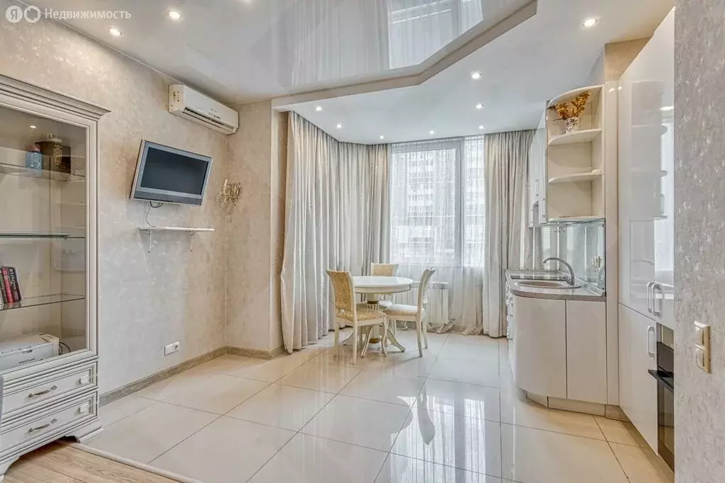 1-комнатная квартира: Москва, Мосфильмовская улица, 88к2с7 (50 м) - Фото 2