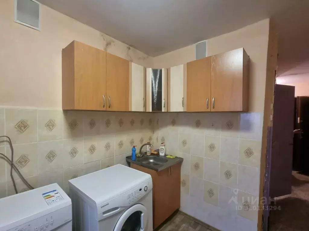 Комната Хакасия, Абакан Торговая ул., 2/2 (18.0 м) - Фото 1