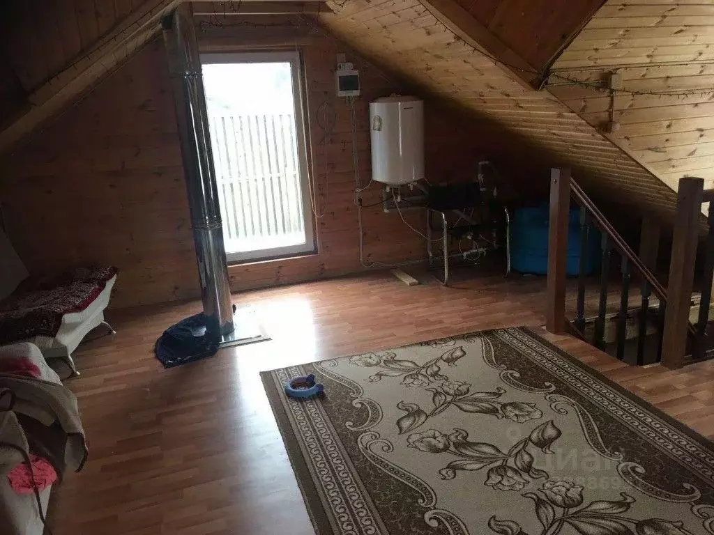 Дом в Ленинградская область, Выборгский район, Рощинское городское ... - Фото 2