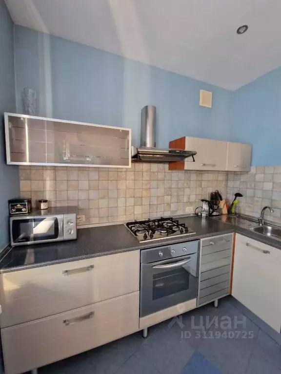 3-к кв. Волгоградская область, Волгоград просп. Имени В.И. Ленина, 39 ... - Фото 2