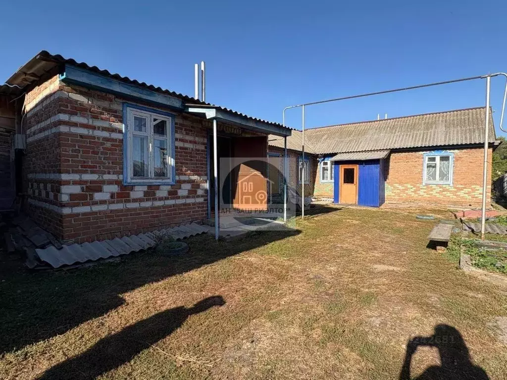 Дом в Саратовская область, Вольский район, Черкасское муниципальное ... - Фото 1