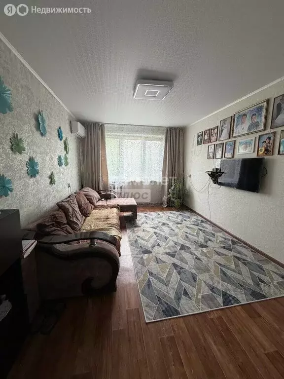 3-комнатная квартира: Тихорецк, улица Чапаева, 2/1 (65.8 м) - Фото 1