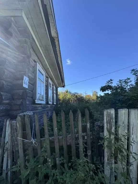 Дом в Тверская область, Спировский муниципальный округ, д. Тарасово  ... - Фото 1