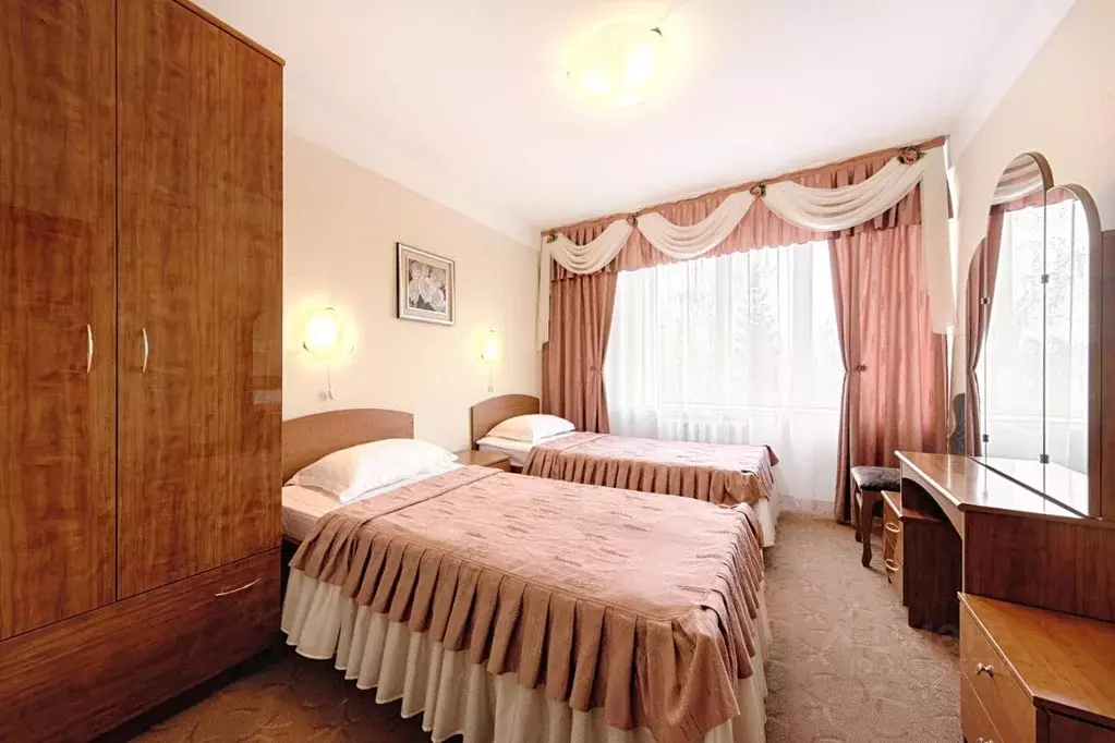 Комната Алтайский край, Барнаул пл. Победы, 3 (34.0 м) - Фото 1