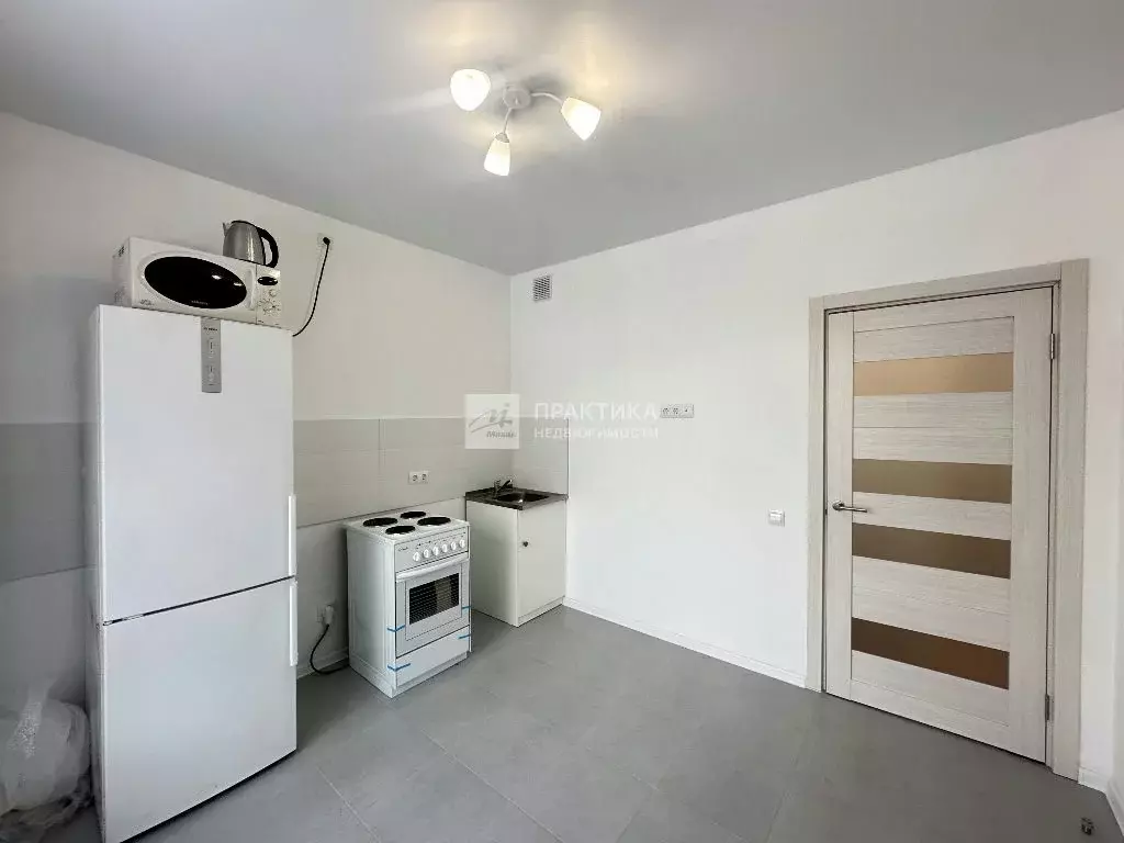 Продается 3-комнатная квартира - Фото 2