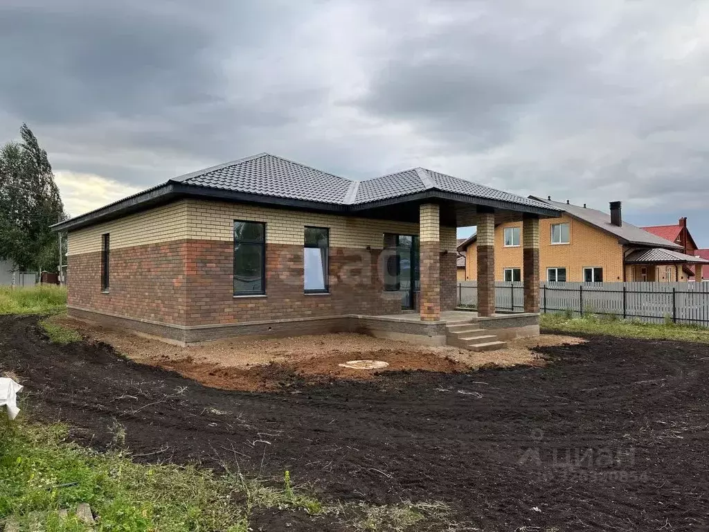 Дом в Башкортостан, Уфимский район, Таптыковский сельсовет, с. ... - Фото 2