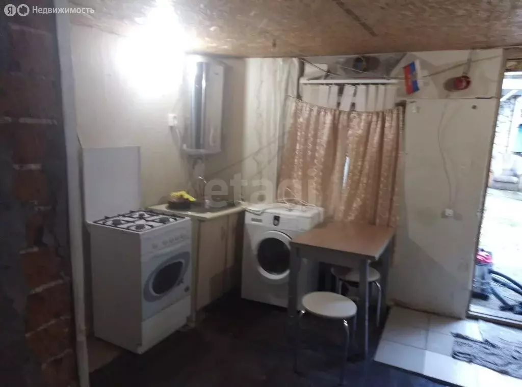 1-комнатная квартира: Саратов, улица имени В.С. Зарубина, 48 (25 м) - Фото 0