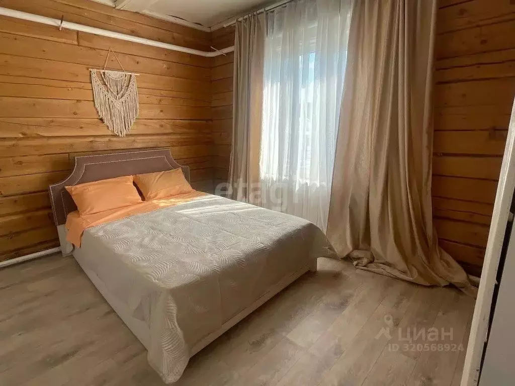 Дом в Саха (Якутия), Горный улус, с. Бердигестях ул. Мира, 11 (76 м) - Фото 0