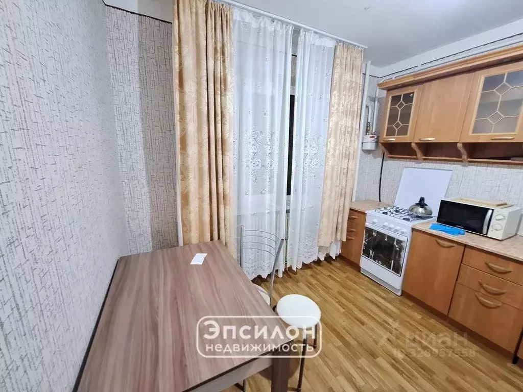 1-к кв. Курская область, Курск ул. Бойцов 9-й Дивизии, 199А (37.0 м) - Фото 2