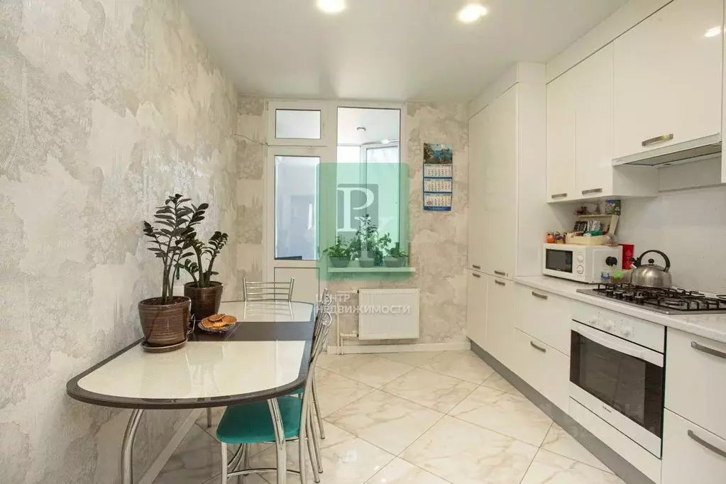 2-к кв. Севастополь ул. Парковая, 12 (65.5 м) - Фото 1