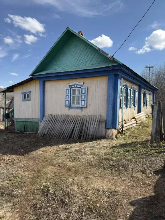 Дом в Башкортостан, Ишимбайский район, с. Урман-Бишкадак Центральная ... - Фото 1