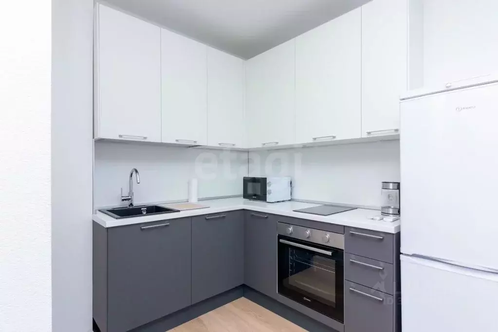 1-к кв. Тюменская область, Тюмень ул. Юрия Рогачева, 11к2 (34.0 м) - Фото 1