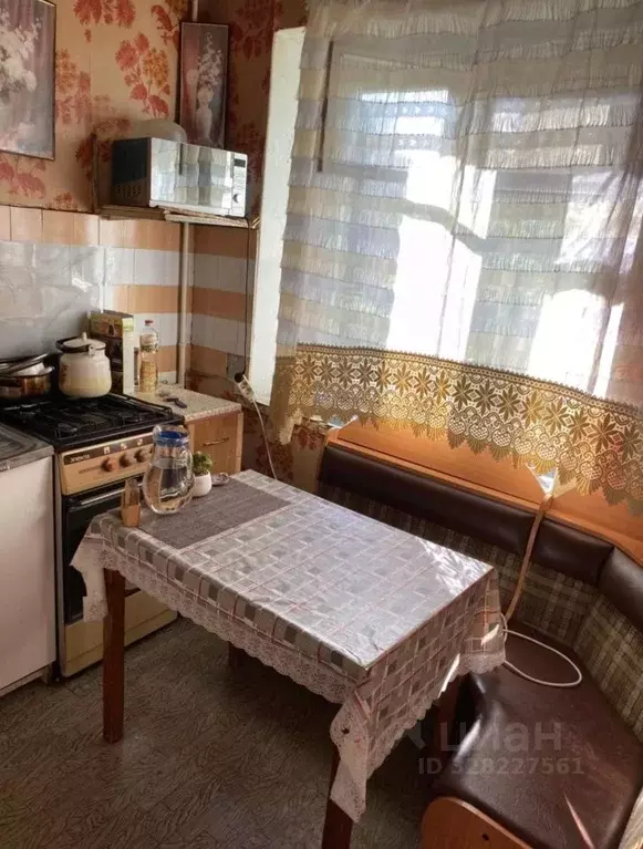 2-к кв. Саратовская область, Саратов Астраханская ул., 148 (48.0 м) - Фото 1