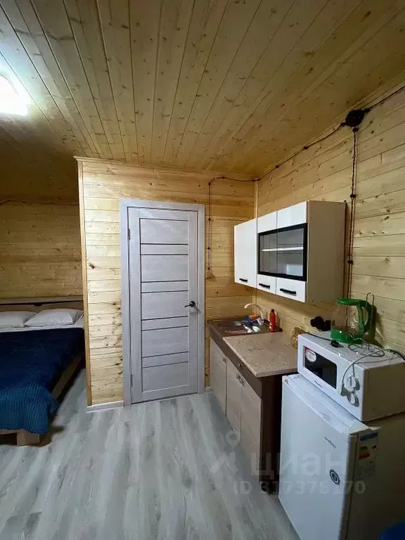 Комната Карачаево-Черкесия, Зеленчукский район, с. Архыз ул. ... - Фото 0
