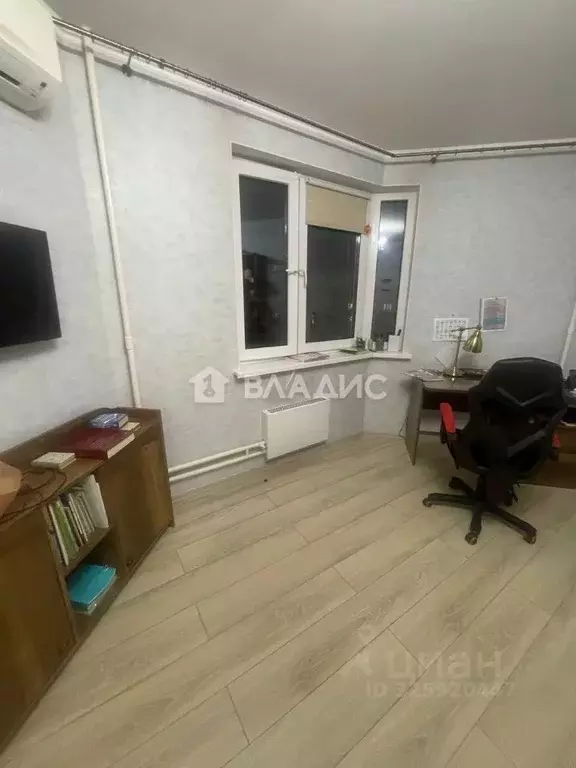 4-к кв. Московская область, Химки Молодежная ул., 63к3 (107.8 м) - Фото 1