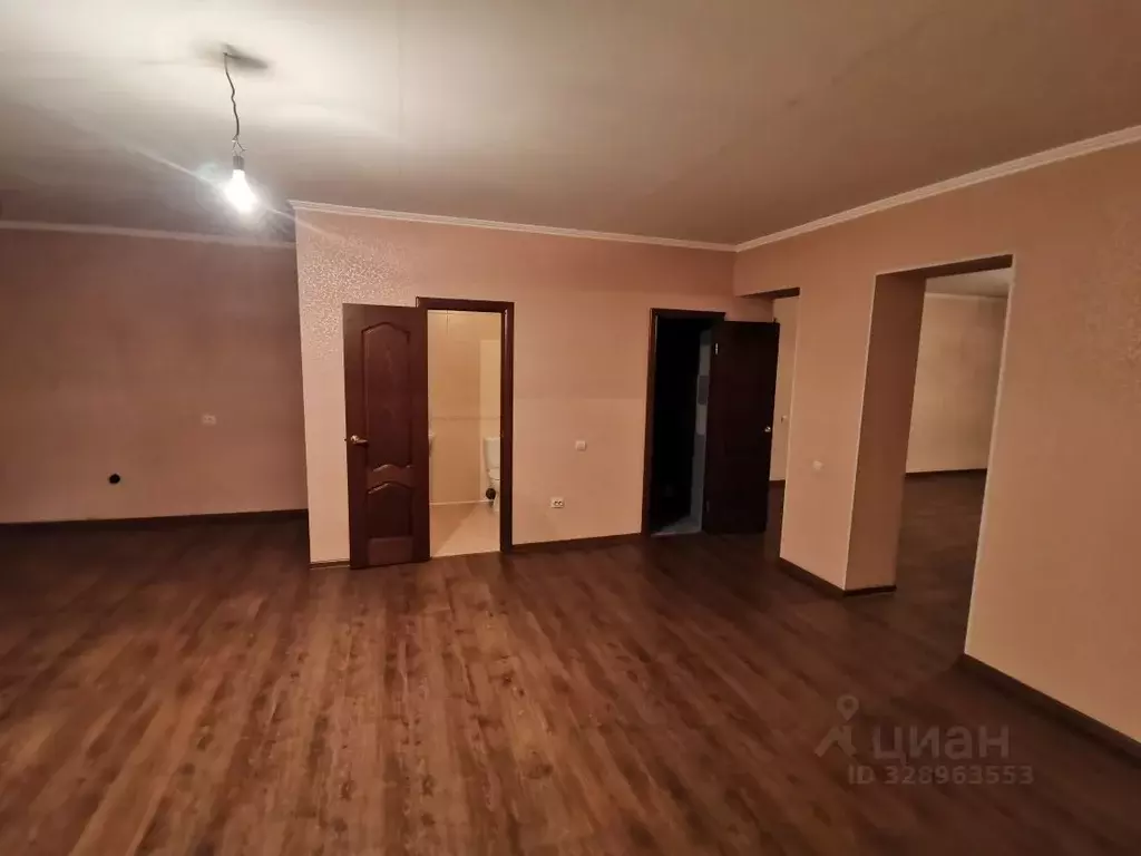 Свободной планировки кв. Хакасия, Абакан Аскизская ул., 220А (141.0 м) - Фото 1