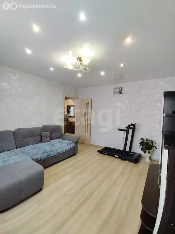 3-комнатная квартира: Улан-Удэ, микрорайон Энергетик, 40 (64 м) - Фото 1