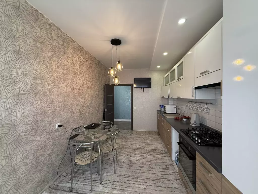 Продаётся 2-к квартира, 77 м - Фото 1