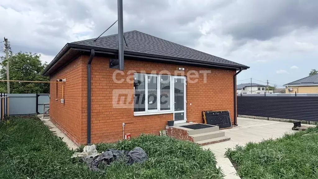 Дом в Краснодарский край, Тимашевск Интернациональная ул. (95 м) - Фото 1