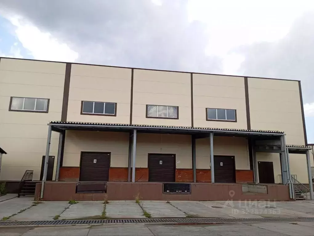 Производственное помещение в Удмуртия, Ижевск ул. Пойма, 105 (1800 м) - Фото 1