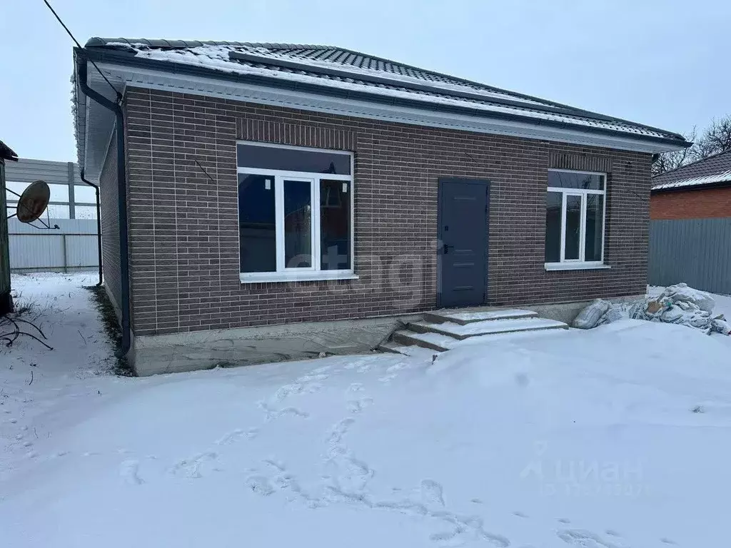 Дом в Ростовская область, Батайск Труд ДНТ, 16-я линия (85 м) - Фото 1