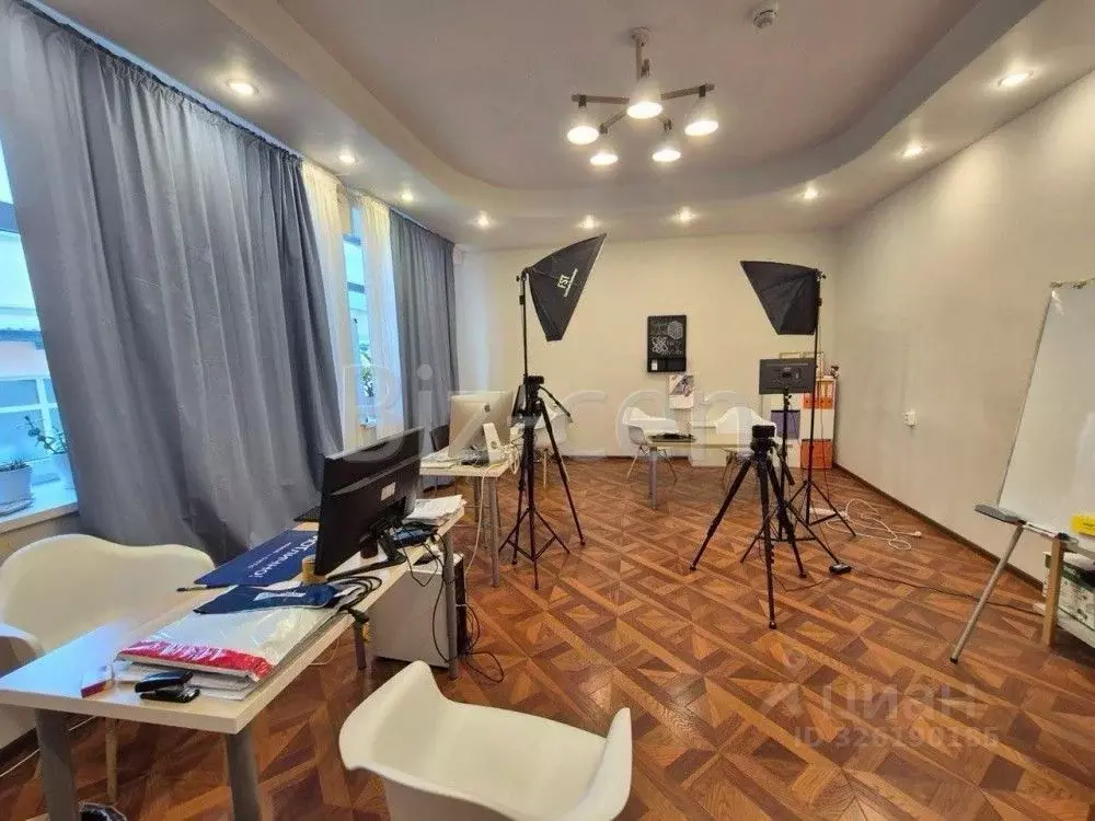 Офис в Москва Озерковская наб., 22/24С1 (35 м) - Фото 1