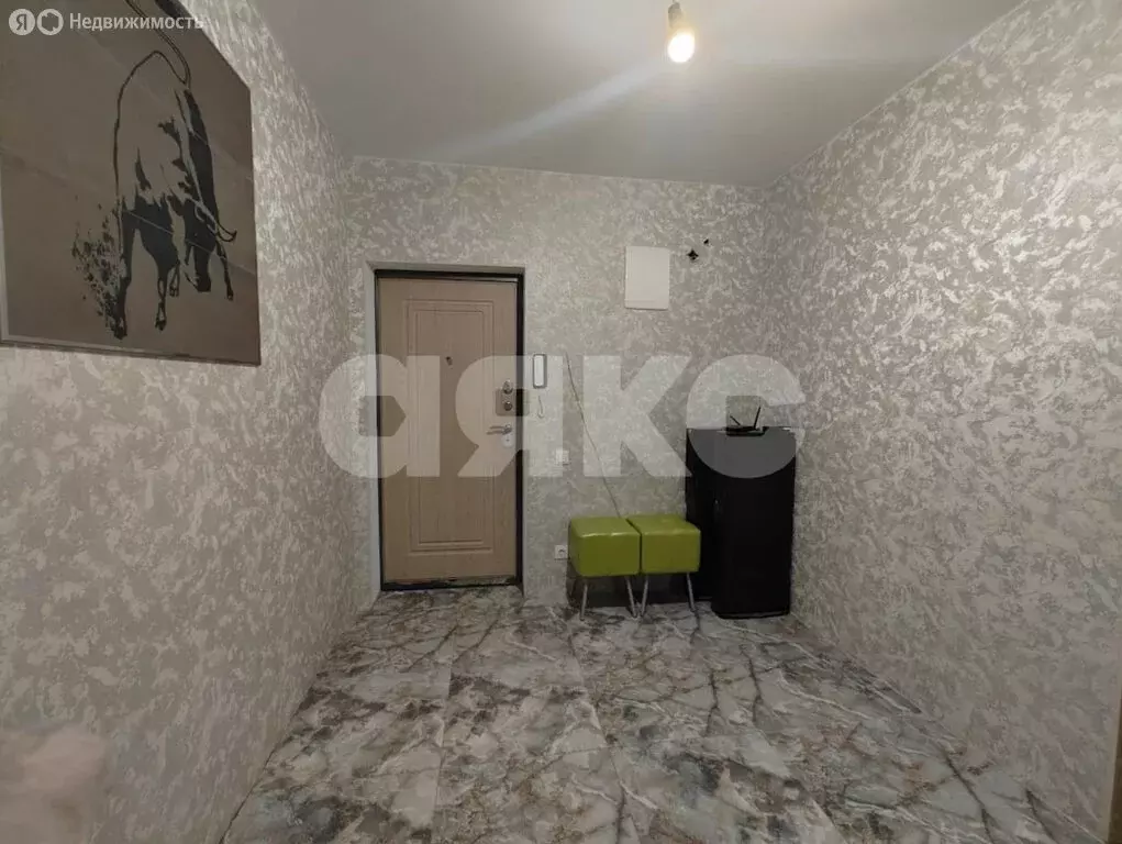 3-комнатная квартира: Волгоград, проспект Маршала Жукова, 98Б (93.3 м) - Фото 1