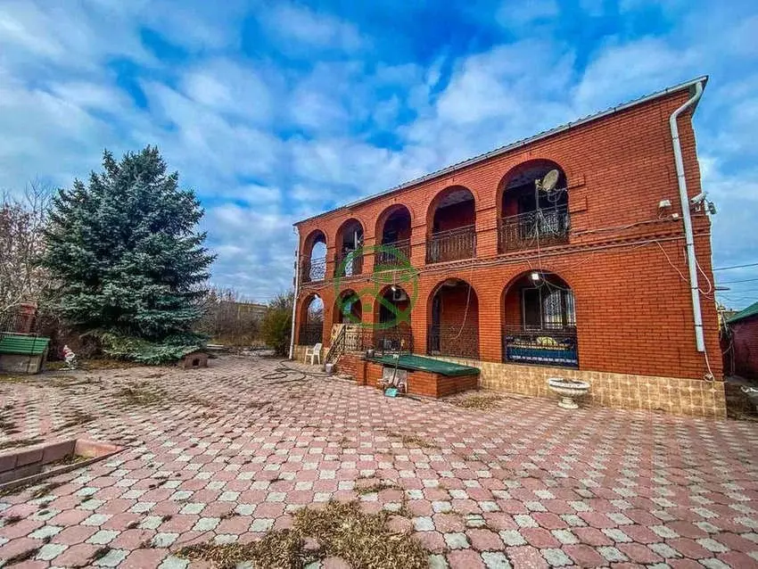 Дом в Самарская область, Октябрьск ул. Шишулина, 78 (240 м) - Фото 1