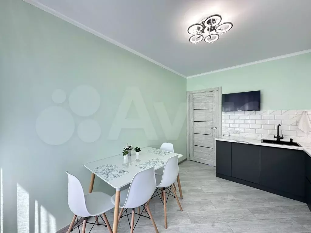 2-к. квартира, 57 м, 4/8 эт. - Фото 1