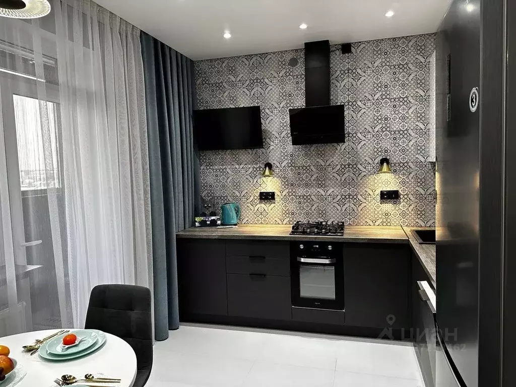 1-к кв. Калининградская область, Калининград Аэропортная ул. (42.0 м) - Фото 1