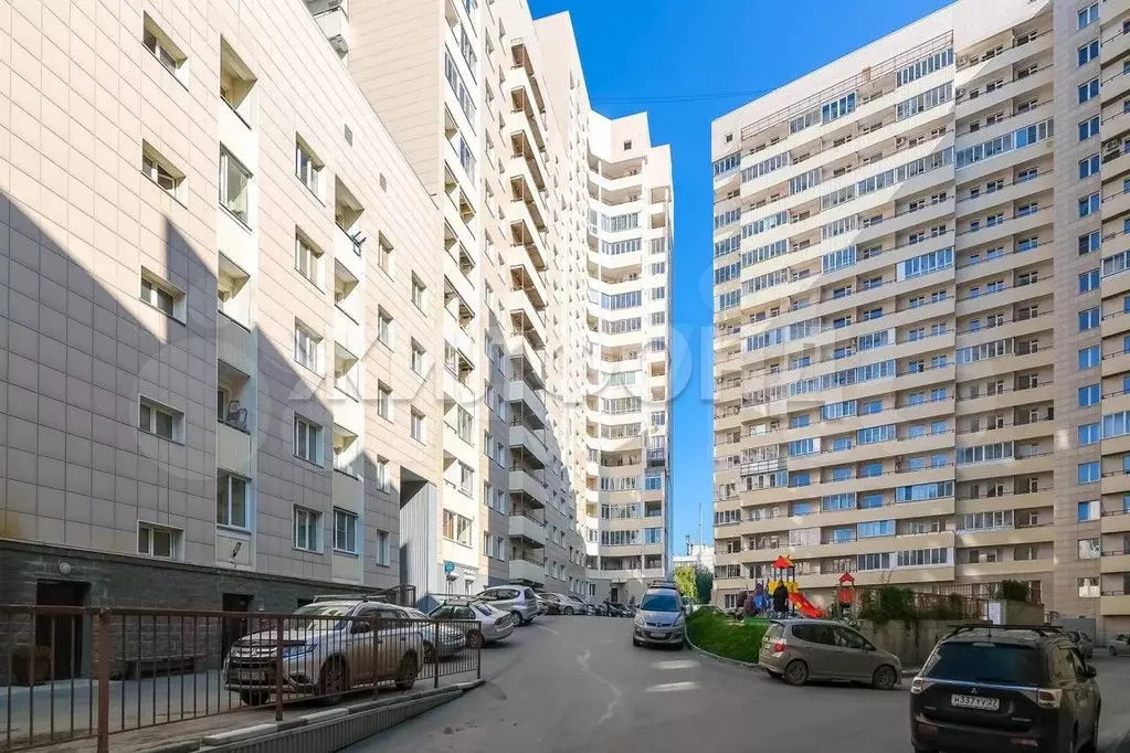 1-к. квартира, 32 м, 9/17 эт. - Фото 1