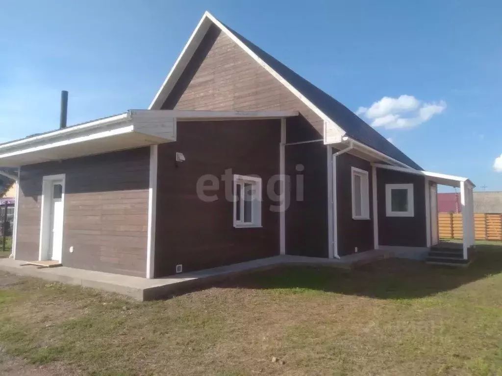 Дом в Красноярский край, Емельяново пгт ул. Декабристов, 1С/1 (100 м) - Фото 1