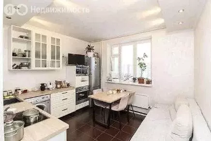 2-комнатная квартира: Тюмень, улица Газовиков, 45 (64.6 м) - Фото 1