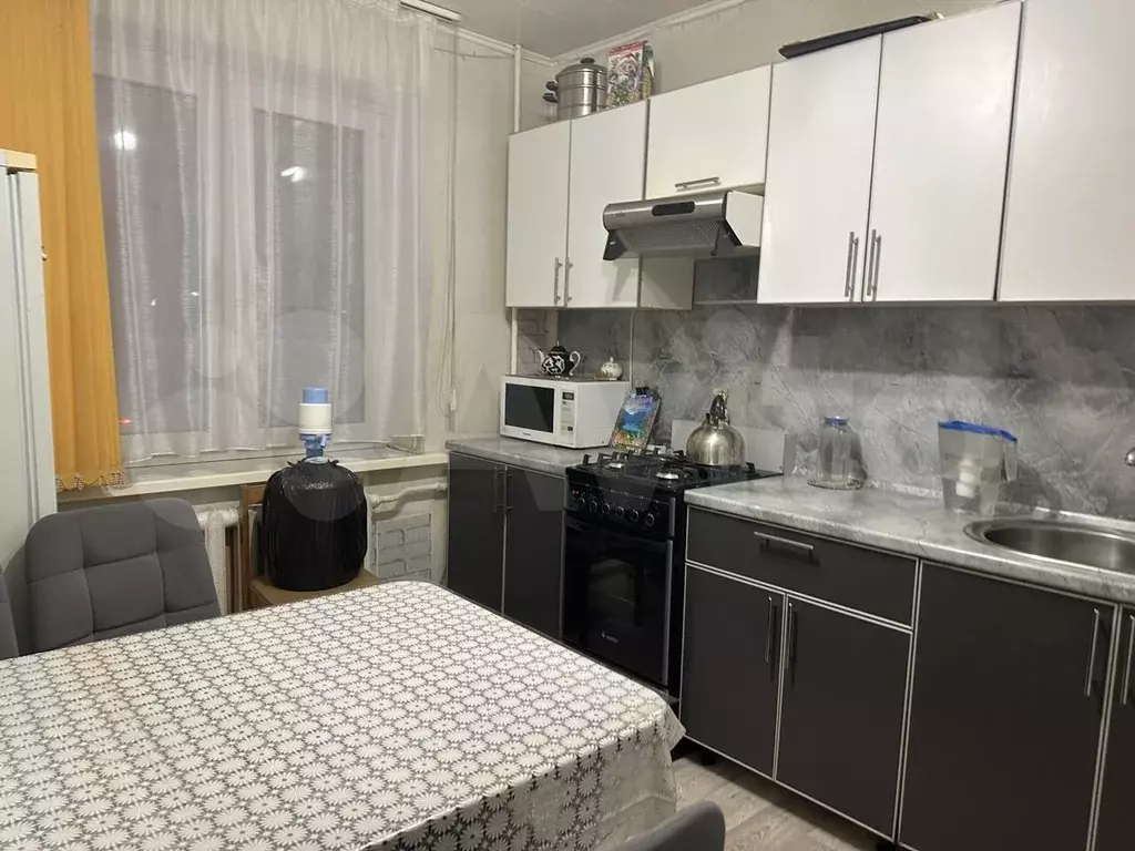 4-к. квартира, 70 м, 1/9 эт. - Фото 1