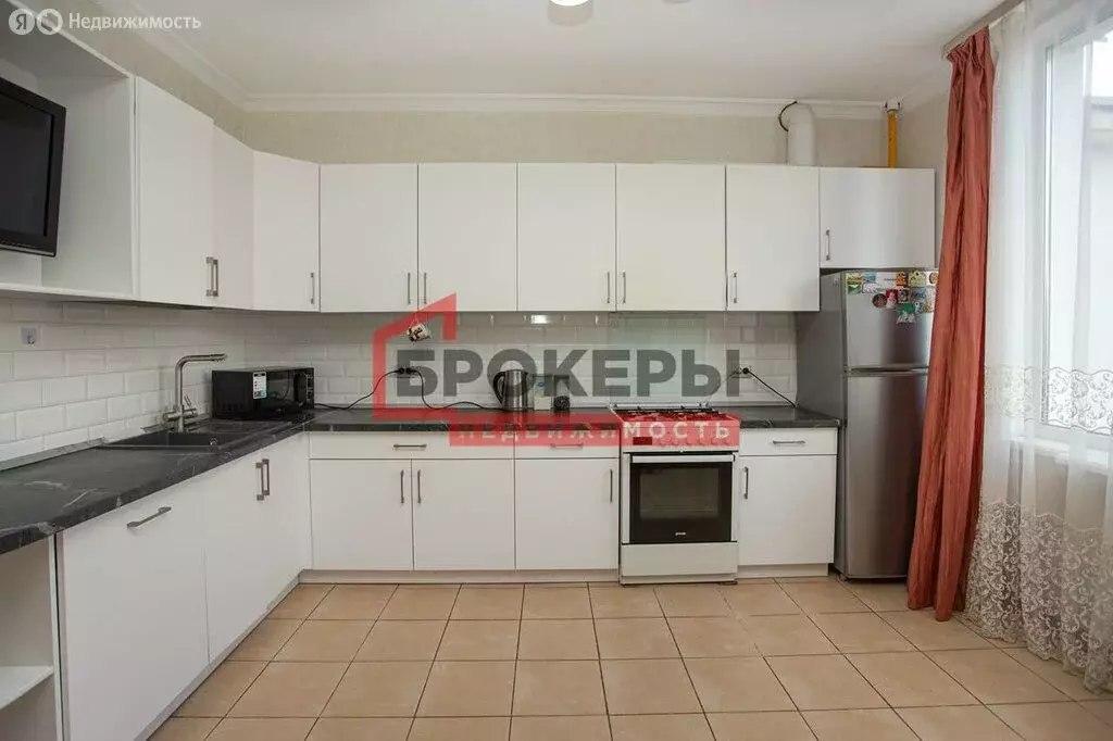 5-комнатная квартира: Севастополь, проспект Победы, 44А (140 м) - Фото 1