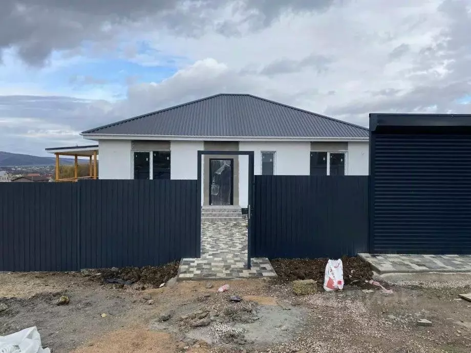 Коттедж в Крым, Симферопольский район, Добровское с/пос, с. Пионерское ... - Фото 1