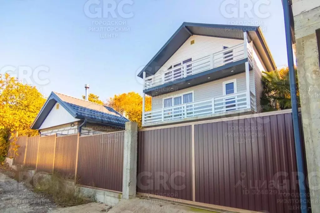 Дом в Краснодарский край, Сочи Магистральная ул., 47 (300 м) - Фото 1