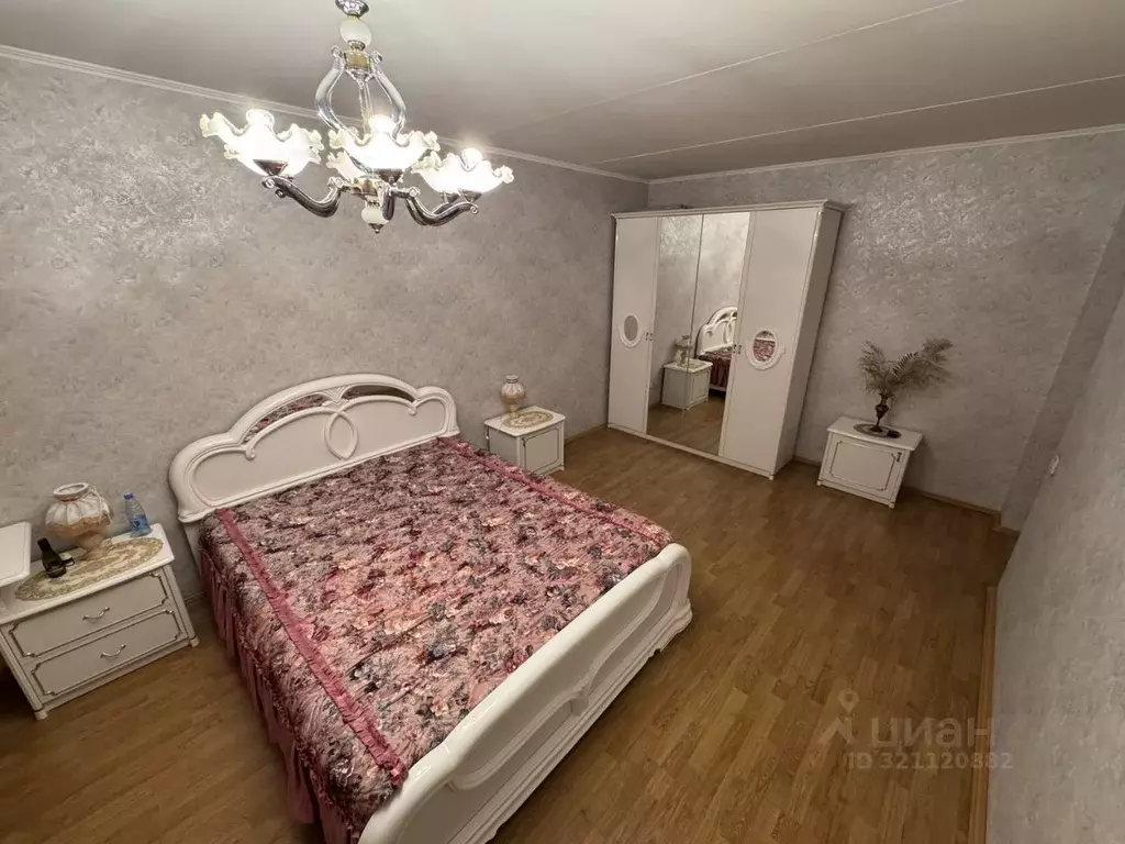 3-к кв. Свердловская область, Екатеринбург ул. Тверитина, 34/8 (128.0 ... - Фото 2