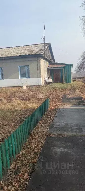 3-к кв. Амурская область, Серышевский муниципальный округ, с. ... - Фото 2