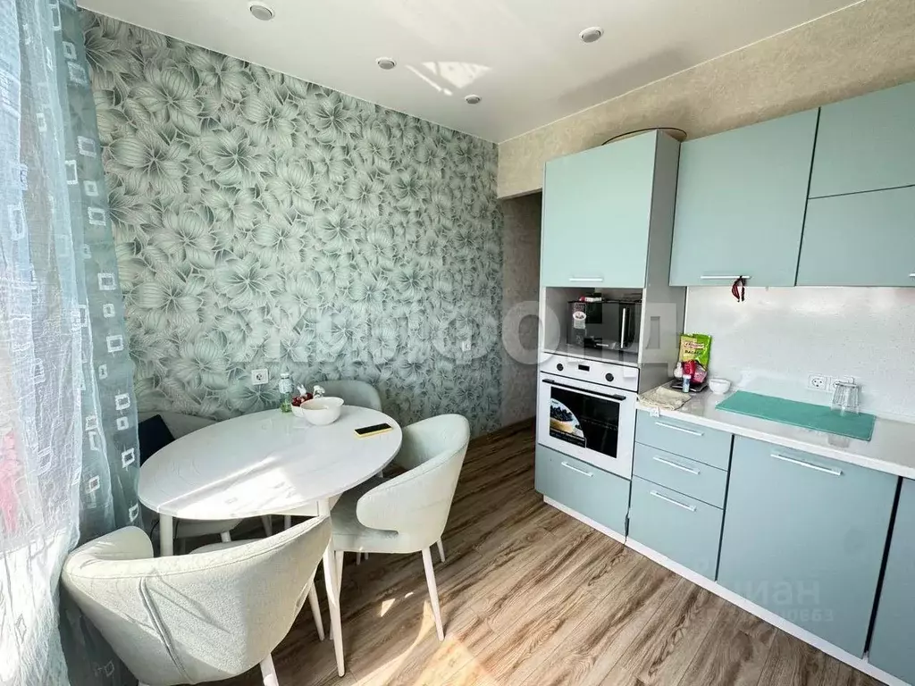 2-к кв. Новосибирская область, Новосибирск ул. Динамовцев, 15 (56.3 м) - Фото 1