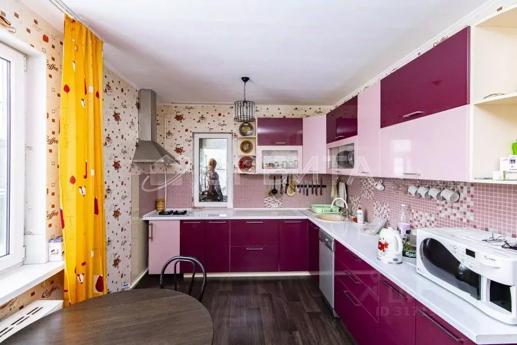 Дом в Тюменская область, Тюменский район, Боровский пгт ул. ... - Фото 0