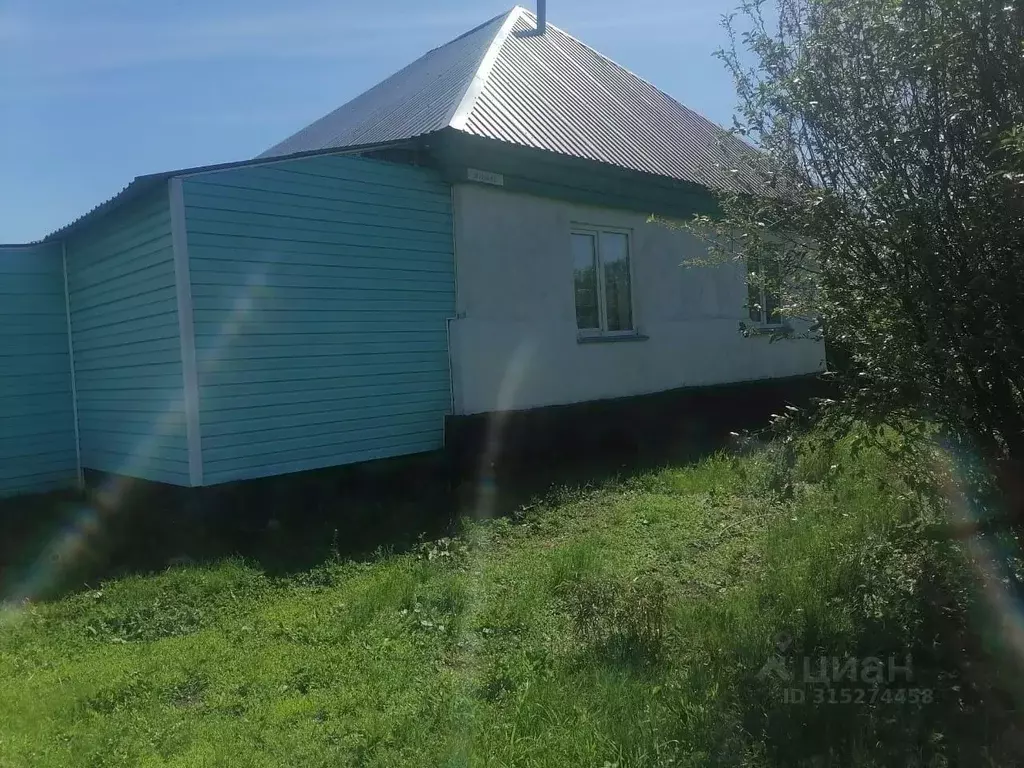 Дом в Алтайский край, Быстроистокский район, с. Быстрый Исток Зеленая ... - Фото 1